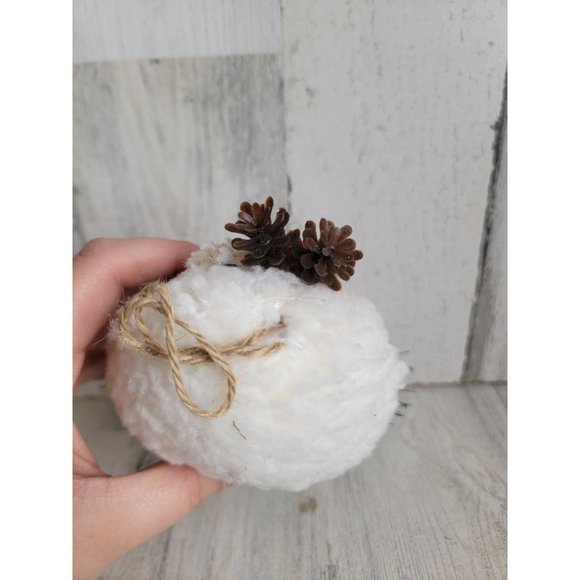 White owl plaid Pinecone winter ornament Xmas - Picture 7 of 7